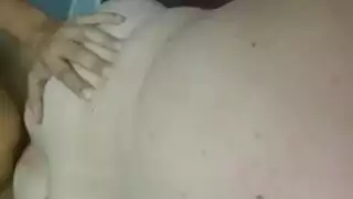 أم عربية كبيرة المؤخرة تتلقى ضربات شرجية قاسية