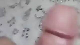 شاب ينيك مرات ابوه الهايجه يفشخها بأجمل اهات