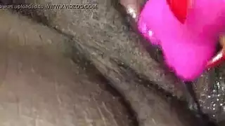صباح إكس إكس إكس: شاب أبيض يسيطر على عاهرة سمراء في مشهد مثار